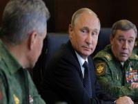 Russia-Ukraine War: काय आहेत रासायनिक आणि जैविक शस्त्रे? रशियाने केव्हा केलाय त्यांचा वापर? - Marathi News | Russia-Ukraine War | what is chemical and biological weapon? Many countries caliming taht Russia is using these weapon against Ukraine | Latest international Photos at Lokmat.com