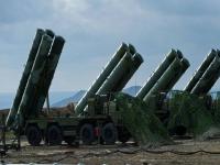 पुतिन यांच्या भेटीआधी भारताला मोठं बळ! S-400 हवाई संरक्षण प्रणालीची एक नवीन खेप येणार - Marathi News | Good news will come even before Putin arrives in India! A new batch of S-400 air defense systems will arrive | Latest national Photos at Lokmat.com