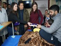 सचिनचं कौतुकास्पद कार्य! "चिमुकल्यांच्या चेहऱ्यावर आपल्यामुळं 'सुख' हे पाहून आनंद वाटतो" - Marathi News | Former Team India player Sachin Tendulkar along with wife Anjali Tendulkar and daughter Sara Tendulkar visited the Inga Health Foundation's hospital in Jammu and Kashmir, a cooperative of his Sachin Tendulkar Foundation | Latest cricket Photos at Lokmat.com