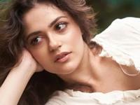 Saiyaara : सैयारात वाणीची मुख्य भूमिका करणारी अनीत पड्डा नक्की कोण? काजोलसोबतही केलंय यापूर्वी काम! - Marathi News | Saiyaara: Who exactly is Aneet Padda, who plays the lead role of Vaani in Saiyaara? She has also worked with Kajol before! | Latest sakhi Photos at Lokmat.com