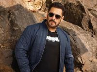 या कंपनीसोबत सलमानचं नाव जोडलं जाताच रॉकेट बनला शेअर, खरेदीसाठी उडाली लोकांची झुंबड; ₹274 वर आला - Marathi News | Stock market grm overseas share surges 7 percent as after announced salman khan as a brand ambassador | Latest business Photos at Lokmat.com