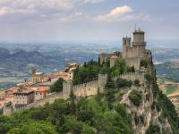 इराण-इस्रायल युद्धाने जग हादरलं, पण 'या' देशात कधीच वाजला नाही सायरन; काय आहे याचं गुपित? - Marathi News | The Iran-Israel war shook the world, but sirens never sounded in 'this' country; what is the secret behind this? | Latest jarahatke Photos at Lokmat.com