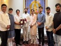 कणकवलीचे नगराध्यक्ष संदेश पारकर यांनी घेतली एकनाथ शिंदेंची भेट, शिंदेसेनेत प्रवेश करणार? चर्चांना उधाण - Marathi News | Kankavli Nagaradhyakshya Sandesh Parkar meets Eknath Shinde, will he join Shinde Sena? Sparks discussions | Latest maharashtra News at Lokmat.com