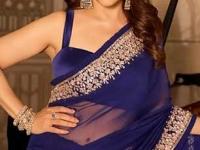 रेखाची 'एव्हरग्रीन' स्टाईल ते आलियाचा 'मॉडर्न' लूक; बॉलिवूड सुंदरींना वेड लावणाऱ्या या ५ साड्या पाहिल्या का? - Marathi News | Silk to cotton these 5 sarees are every bollywood beauty first choice Bollywood actresses favourite sarees saree fabrics loved by Bollywood stars | Latest sakhi Photos at Lokmat.com