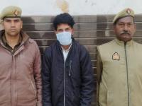 आधार कार्ड खाली पडलं अन् झाली पोलखोल; सौरभ बनून फैजानने अडकवलेलं प्रेमाच्या जाळ्यात - Marathi News | bijnor girl on instagram cheated by boy hiding his religion and had relations | Latest crime News at Lokmat.com आधार कार्ड खाली पडलं अन् झाली पोलखोल; सौरभ बनून फैजानने अडकवलेलं प्रेमाच्या जाळ्यात - Marathi News | bijnor girl on instagram cheated by boy hiding his religion and had relations | Latest crime News at Lokmat.com