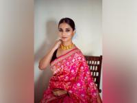 साडीत खुललं अभिनेत्री सायली संजीवचं सौंदर्य, फोटो पाहून म्हणाल- कमाल - Marathi News | Sayali sanjeev looks beautiful in saree gda | Latest filmy Photos at Lokmat.com