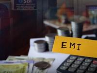 SBIनं ग्राहकांना दिली खूशखबर! स्वस्त केले कर्जाचे व्याजदर; ५० लाखांवर २० वर्षात किती बचत होईल? - Marathi News | SBI gives good news to customers car home personal Loan interest rates reduced How much will you save in 20 years on 50 lakhs | Latest business News at Lokmat.com SBIनं ग्राहकांना दिली खूशखबर! स्वस्त केले कर्जाचे व्याजदर; ५० लाखांवर २० वर्षात किती बचत होईल? - Marathi News | SBI gives good news to customers car home personal Loan interest rates reduced How much will you save in 20 years on 50 lakhs | Latest business News at Lokmat.com