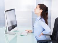 एकाच जागेवर बसून काम करता?, असा काढा स्वतःसाठी वेळ - Marathi News | Is it better to stand at work or sit? | Latest health Photos at Lokmat.com