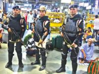 दिल्लीत स्फोट; मुंबईत अलर्ट, मुंबईच्या पाचही प्रवेशद्वारांसह सागरी सुरक्षेत वाढ; रेल्वे स्थानके, महत्त्वाच्या ठिकाणी नाकाबंदी - Marathi News | Explosion in Delhi; Alert in Mumbai | Latest mumbai News at Lokmat.com