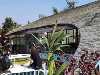 भारीच! कचरा अन् भंगारापासून पठ्ठ्यानं बनवला भन्नाट स्टुडिओ; फोटो पाहून तुम्हीही व्हाल अवाक् - Marathi News | Amazing invent of jugaad science amazing of e waste jugaad kpa | Latest social-viral Photos at Lokmat.com