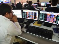 बिहार विधानसभा निकालापूर्वी गुंतवणूकदार सावध? बाजार सपाट बंद; 'हे' शेअर्स ठरले टॉप गेनर - Marathi News | Sensex, Nifty Close Flat Amid Profit Booking Despite Positive Global Cues | Latest business News at Lokmat.com