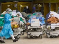 Corona Virus : कोरोनाचा विस्फोट! चीनच्या 80 टक्के लोकसंख्येला संसर्ग; नव्या लाटेबाबत शास्त्रज्ञांचा मोठा खुलासा - Marathi News | Corona Virus variant bf7 outbreak updates china japan south korea us france covid 22 jan active cases | Latest international Photos at Lokmat.com