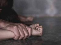 धक्कादायक! विद्यापीठात महिलेवर लैंगित अत्याचार; बंगळुरू विद्यापीठाच्या प्राध्यापकाला अटक - Marathi News | Shocking! Sexual assault on woman in university; Bengaluru University professor arrested | Latest national News at Lokmat.com धक्कादायक! विद्यापीठात महिलेवर लैंगित अत्याचार; बंगळुरू विद्यापीठाच्या प्राध्यापकाला अटक - Marathi News | Shocking! Sexual assault on woman in university; Bengaluru University professor arrested | Latest national News at Lokmat.com