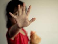 राज्यात दर ५३ मिनिटांनी एका चिमुकलीवर अत्याचार; नराधमांना कोण रोखणार? - Marathi News | A child is raped every 53 minutes in the state; Who will stop the murderers? | Latest beed News at Lokmat.com