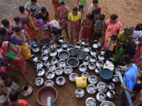 धरण उशाला, कोरड घशाला; भातसा धरणाशेजारील गावे अद्यापही तहानलेली - Marathi News | The villages near Bhatsa dam are still thirsty | Latest thane Photos at Lokmat.com