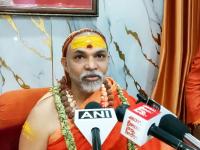 “मशिदीला आक्षेप नाही, धार्मिक कारणांसाठी मंदिरे तोडली नाहीत”; शंकराचार्य नेमके काय म्हणाले? - Marathi News | shankaracharya swami avimukteshwaranand saraswati maharaj said no objection to construction of a masjid but if support babar then we react accordingly | Latest national News at Lokmat.com