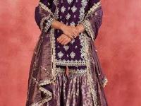 शरारा पॅण्ट्सचा गजब ट्रेंड, लग्न असो किंवा पार्टी तुमचाच लूक दिसेल सगळ्यात कातील... - Marathi News | sharara pants for wedding season Trendy sharara outfits for wedding | Latest sakhi Photos at Lokmat.com