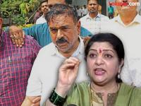 "अशोक खरातसोबत असलेली कोणती महिला बेशुद्ध वाटते?", शर्मिला ठाकरे संतापल्या, महिलांना सुनावले - Marathi News | "Which woman with Ashok Kharat seems unconscious?", Sharmila Thackeray got angry, told the women | Latest navi-mumbai News at Lokmat.com