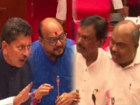 विधान परिषदेत शिंदे-ठाकरे गटात खडाजंगी; आजी-माजी मंत्री आमनेसामने आले अन्... - Marathi News | Eknath Shinde- Uddhav Thackeray group clash in Legislative Council between Minister Deepak Kesarkar, Gulabrao Patil and Anil Parab, Ambadas Danve | Latest maharashtra Photos at Lokmat.com