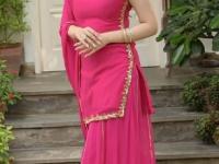 Shravan Special 2025: जॉर्जेट ड्रेसचे ५ सुंदर प्रकार-येत्या सणावाराला कुठंही जा, दिसाल सर्वांपेक्षा सुंदर आणि स्टायलिश - Marathi News | Shravan Special 2025 Georgette dress styles for festivals Traditional dress ideas Marathi festival dress | Latest sakhi Photos at Lokmat.com