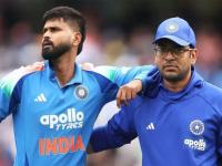 श्रेयस अय्यरबाबत मोठी अपडेट; रुग्णालयातून आज डिस्चार्ज मिळाला, लगेचच भारतात आणले जाणार? - Marathi News | Big update on Shreyas Iyer; Discharged from Sidney hospital today, will he be brought to India immediately? | Latest cricket News at Lokmat.com श्रेयस अय्यरबाबत मोठी अपडेट; रुग्णालयातून आज डिस्चार्ज मिळाला, लगेचच भारतात आणले जाणार? - Marathi News | Big update on Shreyas Iyer; Discharged from Sidney hospital today, will he be brought to India immediately? | Latest cricket News at Lokmat.com