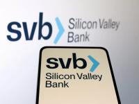 Silicon Valley Bank : सिलिकॉन व्हॅली बँक बुडाली, भारतीय बँकिंग क्षेत्रावर किती परिणाम होणार? - Marathi News | Silicon Valley Bank collapses how much will the Indian banking sector be affected know details banking america | Latest business Photos at Lokmat.com