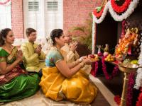 पूजेत रेशमी वस्त्राला, आसनाला अधिक महत्त्व का असते? जाणून घ्या वैज्ञानिक कारण! - Marathi News | Why is silk cloth and mat more important in worship? Find out the scientific reason! | Latest bhakti Photos at Lokmat.com