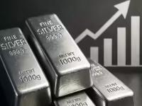 Silver Price Today: चांदीचा दर विक्रमी उच्चांकावर, किंमत १.९० लाख रुपयांच्या पुढे; आता गुंतवणूक करणं योग्य होईल का? - Marathi News | Silver gold price today hits record high price crosses Rs 1 90 lakh would it be a good idea to invest now | Latest business News at Lokmat.com