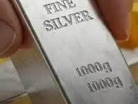 सोन्यापेक्षा चांदीची किंमत दुप्पट! चांदीने दिला ८५% रिटर्न, लवकरच २ लाख रुपये प्रति किलोचा टप्पा पार करणार? - Marathi News | Investment Alert Is Silver the Best Commodity of 2025? Check Expert Forecasts | Latest business News at Lokmat.com सोन्यापेक्षा चांदीची किंमत दुप्पट! चांदीने दिला ८५% रिटर्न, लवकरच २ लाख रुपये प्रति किलोचा टप्पा पार करणार? - Marathi News | Investment Alert Is Silver the Best Commodity of 2025? Check Expert Forecasts | Latest business News at Lokmat.com