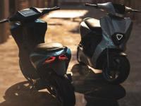 Simple One: लाँच झाली देशातील सर्वाधिक रेंज असलेली Electric Scooter; पाहा किंमत आणि फीचर्स - Marathi News | Simple One electric bike with 236 km range launched Check price specs booking details and more | Latest auto Photos at Lokmat.com