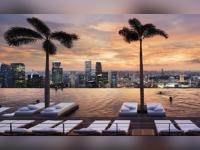 इमारतीच्या ५७ व्या मजल्यावर स्वीमिंग पूल, फोटो पाहून व्हाल अवाक् - Marathi News | Singapore world largest rooftop infinity pool see pics | Latest jarahatke Photos at Lokmat.com