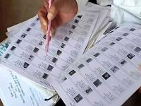 उत्तर प्रदेशमध्ये मतदार यादीतून तब्बल २.८९ कोटी लोकांची नावं वगळणार, SIRबाबत धक्कादायक माहिती समोर  - Marathi News | Names of 2.89 crore people to be removed from voter list in Uttar Pradesh, shocking information about SIR revealed | Latest national News at Lokmat.com