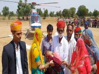 ३५ वर्षानंतर घरात मुलगी जन्मली; नातीच्या स्वागतासाठी शेतकरी आजोबांनी थेट हेलिकॉप्टर पाठवलं - Marathi News | After 35 Years Daughter Came In House Grandfather Celebrate Royal Welcome With Helicopter | Latest jarahatke Photos at Lokmat.com