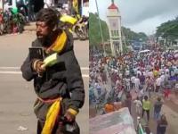 आयुष्यभर भीक मागून जगला अन् त्याच्या अंत्ययात्रेला हजारोंचा जनसमुदाय जमला; काय आहे कारण? - Marathi News | Thousands paid their last respects to a mentally challenged beggar Basya in Vijayanagar district, Karnataka | Latest jarahatke Photos at Lokmat.com