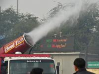 दिल्लीत प्रदूषण कमी करण्यासाठी अँटी स्मॉग गनची चाचणी - Marathi News | Anti-smug gun test to reduce pollution in Delhi | Latest national Photos at Lokmat.com