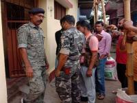 झारखंडमध्ये हायप्रोफाईल मर्डर; मुख्यमंत्री सचिवालयातील अधिकाऱ्याच्या आईवडिलांचा गळा चिरला - Marathi News | Emergency Secretary of Jharkhand CM Hemant Sorens Principal Secretary Parents Killed | Latest crime Photos at Lokmat.com