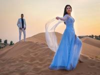 रबने बना दी जोडी..! सोनाली कुलकर्णीचे फिऑन्सेसोबतचे रोमँटिक फोटो आले समोर - Marathi News | Rabne bana di jodi ..! Sonali Kulkarni's romantic photo with fiancee came to the fore | Latest filmy Photos at Lokmat.com