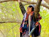 जबरदस्तीनं कारमध्ये बसवलं, कानशिलात लगावली अन् अखेरीस गळा कापला; प्रसिद्ध कॉमेडियनची हत्या - Marathi News | Afghanistan: Taliban releases video of comedian Nazar Mohammad being slapped prior to his execution | Latest international Photos at Lokmat.com