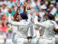 India Vs South Africa 2018 : पहिला दिवस गाजवला भारतीय गोलंदाजांनी - Marathi News | India vs South Africa 2018: First day bowlers dominate | Latest cricket Photos at Lokmat.com