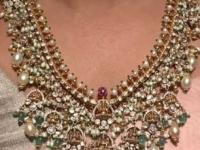 साऊथ इंडियन 'गुट्टापुसालू' हाराचे मनमोहक डिझाईन्स पाहून पडाल प्रेमात! 'शाही' दागिना साध्या लुकलाही देईल उठावदारपणा... - Marathi News | South indian guttapusalu necklace design guttapusalu traditional necklace | Latest sakhi Photos at Lokmat.com