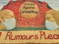 Coronavirus: तुम्ही घरातच बसा, पण बाहेर 'अफवा पसरवू नका' - Marathi News | Coronavirus: Stay indoors, but don't spread rumors, sand artist sudarsan patnaik MMG | Latest national Photos at Lokmat.com