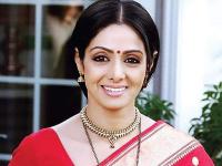 श्रीदेवीचे गाजलेले डायलॉग्ज... जगण्याचं तंत्र अन् मंत्र सांगणारे! - Marathi News | Sridevi's hit Dialogues in bollywood films | Latest mumbai Photos at Lokmat.com