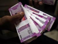 7th Pay Commission: सरकारी कर्मचाऱ्यांना मोदी सरकार लवकरच देणार गिफ्ट! पगारात होणार ८,००० रुपयांची वाढ - Marathi News | 7th pay commission govt employees may get 46 percent da from 1st july to december 2023 | Latest business Photos at Lokmat.com