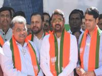 कल्याणमध्ये ठाकरेंना मोठा धक्का, माजी आमदाराचा भाजपात प्रवेश; शिंदेसेनेची कोंडी करणार? - Marathi News | Big blow to Uddhav Thackeray in Kalyan, former MLA Subhash Bhoir joins BJP; Will Eknath Shinde Sena face a dilemma? | Latest maharashtra News at Lokmat.com