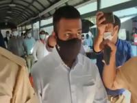 Sukesh Chandrashekhar : "२१७ कोटी देण्यास तयार, पण...", महाठग सुकेश चंद्रशेखरचा मास्टरस्ट्रोक; खंडणी प्रकरणात मोठी ऑफर - Marathi News | Sukesh Chandrashekhar offers 217 crore in 200 crore extortion case | Latest national News at Lokmat.com