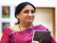 सुनेत्रा पवार यांची तातडीने उपमुख्यमंत्रिपदी निवड करण्याचा निर्णय का घेतला गेला? ही आहेत ५ कारणे - Marathi News | Ajit Pawar Death News: Why was it decided to immediately appoint Sunetra Pawar as Deputy Chief Minister? Here are 5 reasons | Latest maharashtra Photos at Lokmat.com