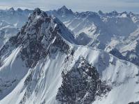 संशोधकांनी शोधला लुप्त झालेला 'सुपरमाउंटन', आकाराने हिमालयन पर्वतरांगेपेक्षा चारपट मोठा - Marathi News | Researchers discover extinct 'supermountain', four times larger in size than Himalayan mountain range | Latest jarahatke Photos at Lokmat.com