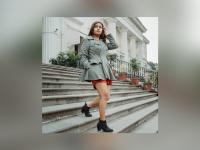 सिनेमात येण्याआधीच लक्ष्मीकांत बेर्डे यांची मुलगी आहे हीट, पाहा तिचे एकसे बढकर एक फोटो - Marathi News | Laxmikant berde's daughter swanandi berde stunning photo gda | Latest filmy Photos at Lokmat.com