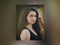 श्रुती मराठेच्या अदांसमोर फिक्या पडतात बॉलिवूडबाला...पाहा तिचे स्टनिंग फोटो! - Marathi News | See Shruti marathe glamours photo gda | Latest filmy Photos at Lokmat.com