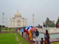 ताजमहाल मोफत पाहण्याची संधी, कोणतेही तिकीट आकारले जाणार नाही, जाणून घ्या सविस्तर.... - Marathi News | visiting taj mahal is free no ticket will be charged know when and how to get free entry in taj | Latest uttar-pradesh Photos at Lokmat.com